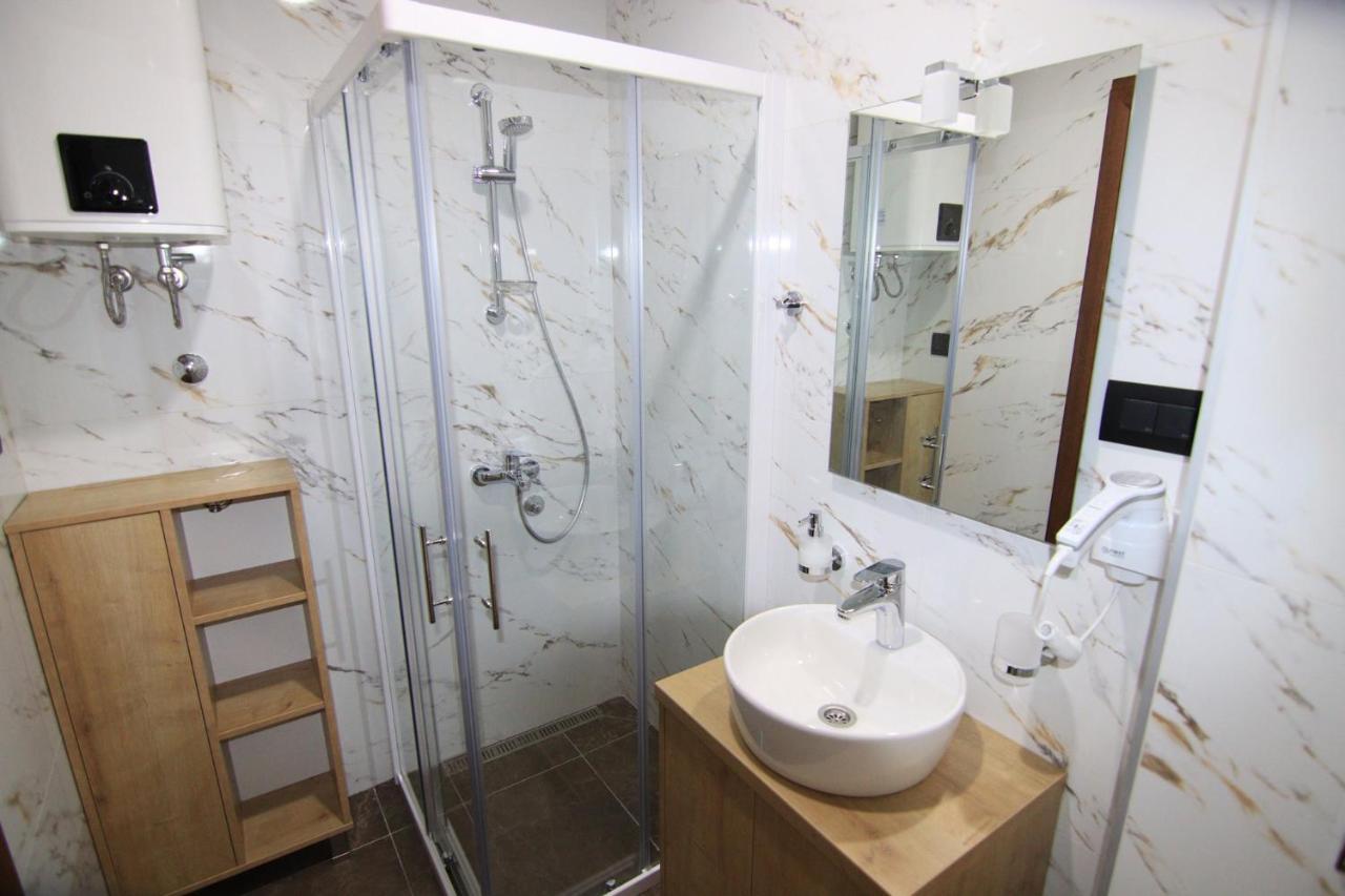 Apartmani Fantasia Цетине Екстериор снимка