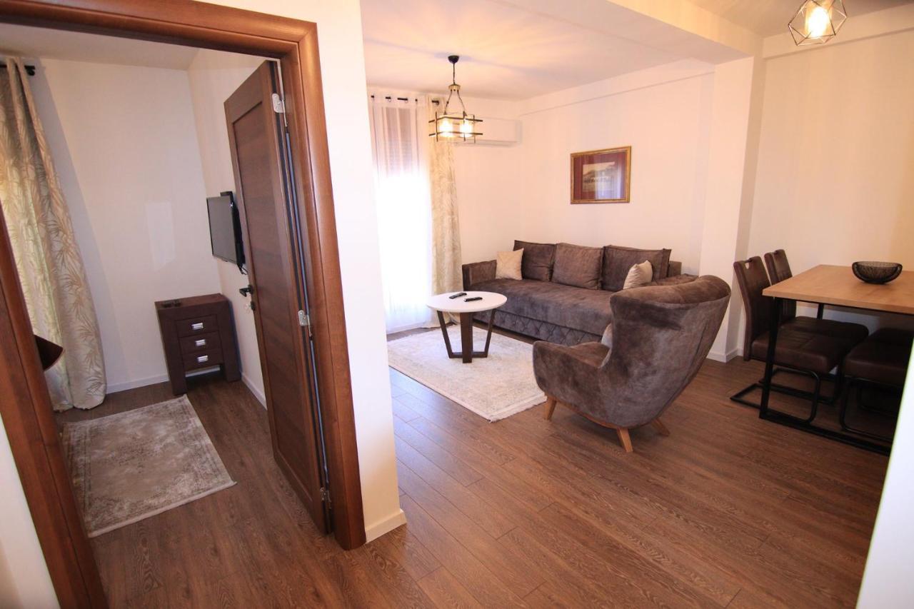 Apartmani Fantasia Цетине Екстериор снимка