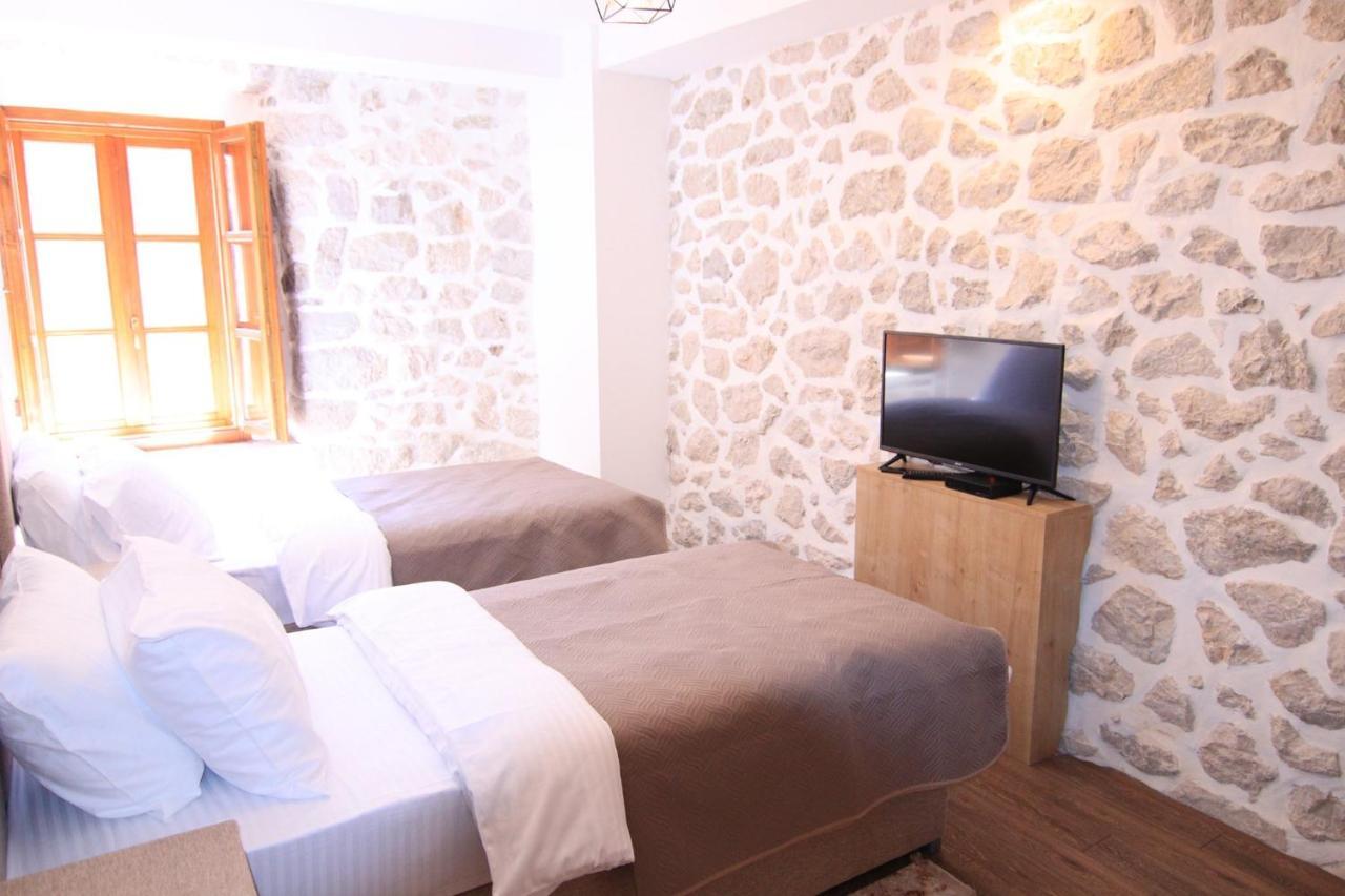Apartmani Fantasia Цетине Екстериор снимка