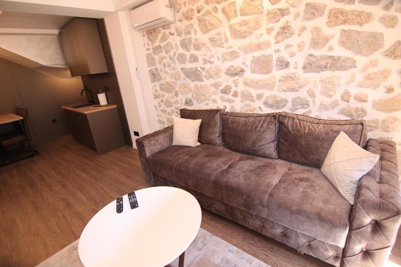Apartmani Fantasia Цетине Екстериор снимка