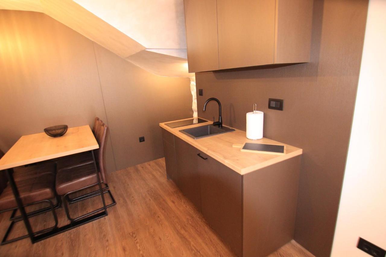 Apartmani Fantasia Цетине Екстериор снимка