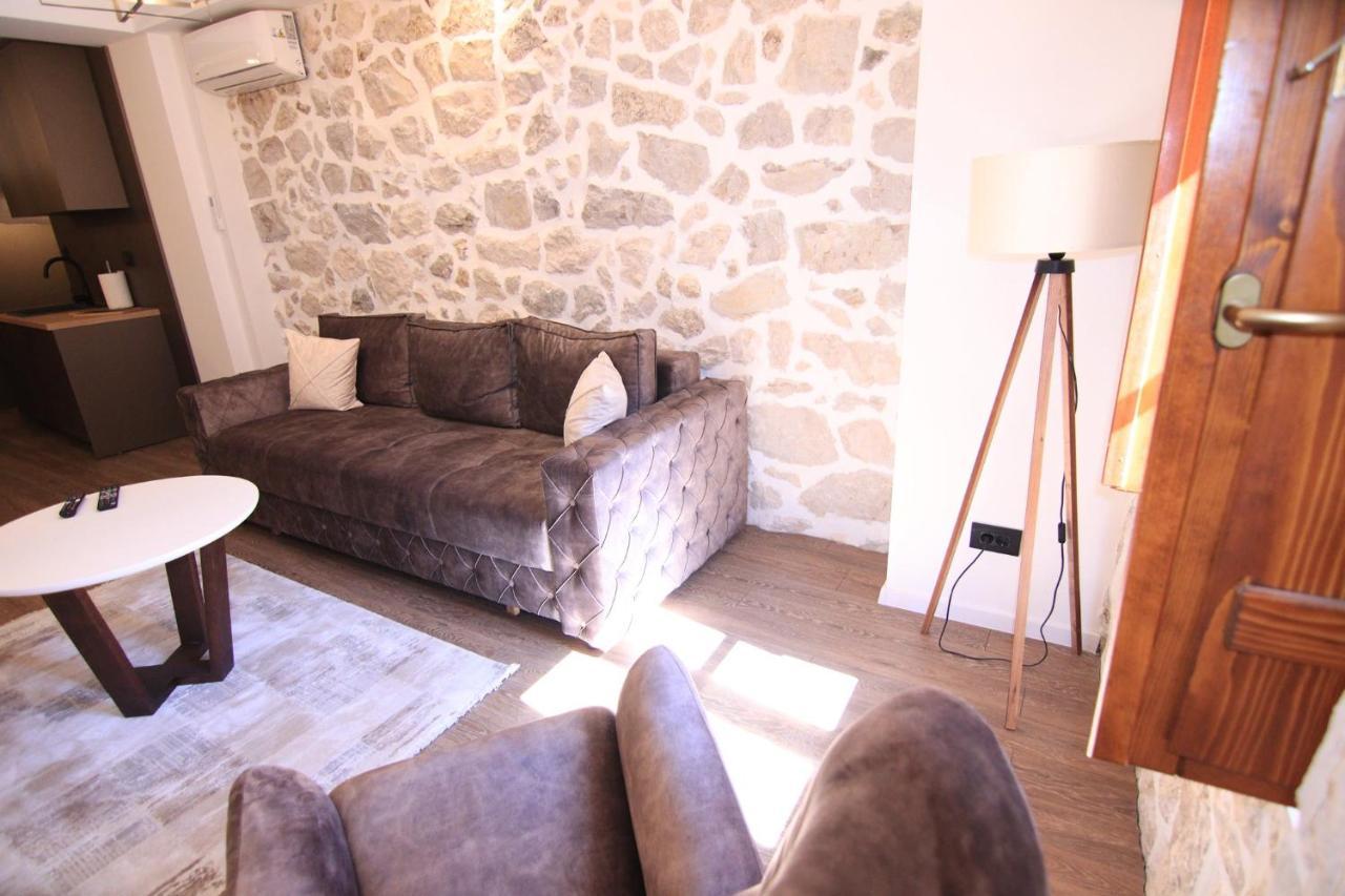 Apartmani Fantasia Цетине Екстериор снимка