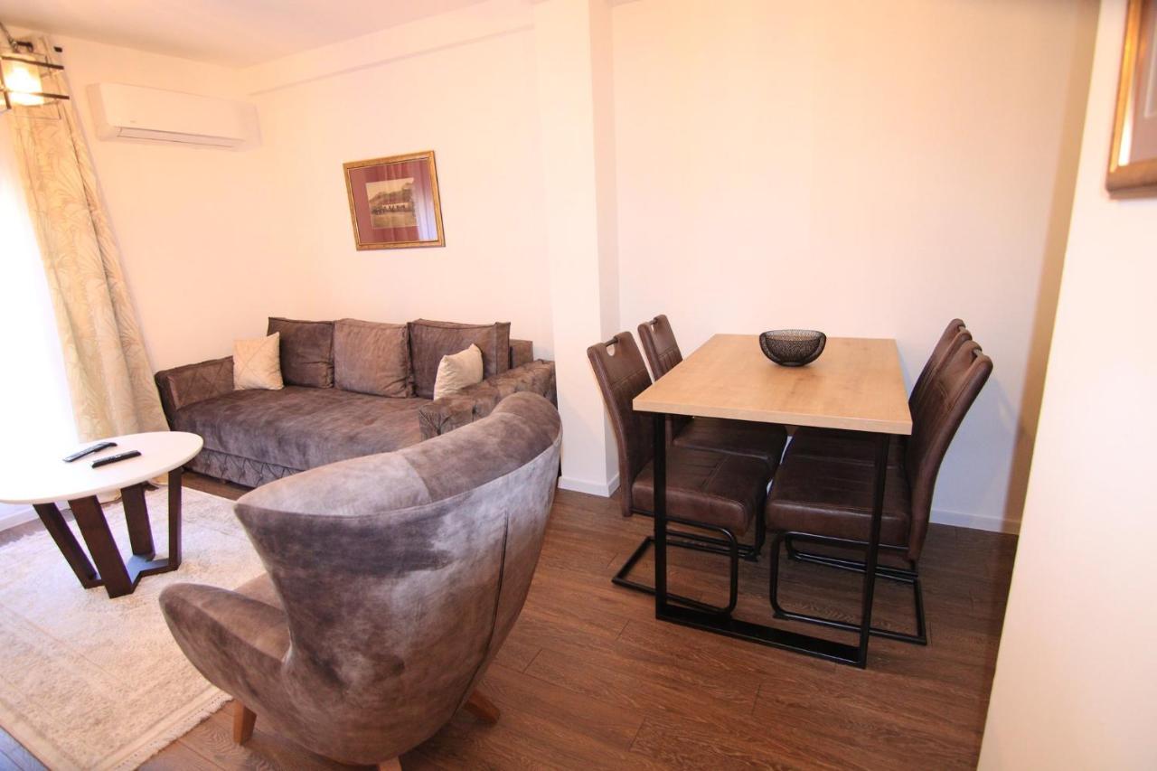 Apartmani Fantasia Цетине Екстериор снимка