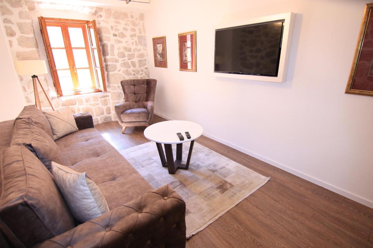 Apartmani Fantasia Цетине Екстериор снимка