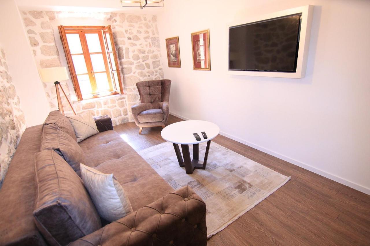 Apartmani Fantasia Цетине Екстериор снимка