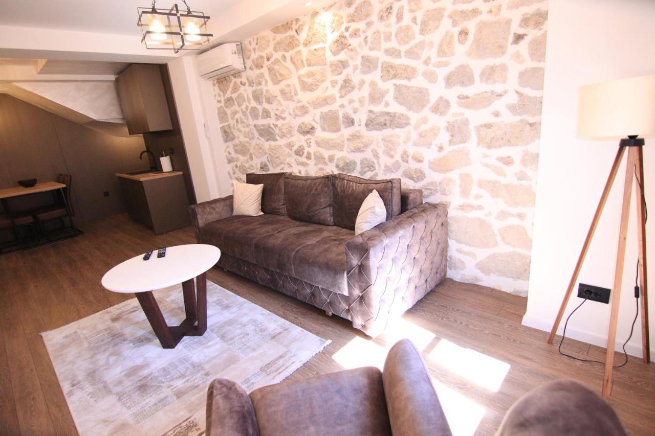 Apartmani Fantasia Цетине Екстериор снимка