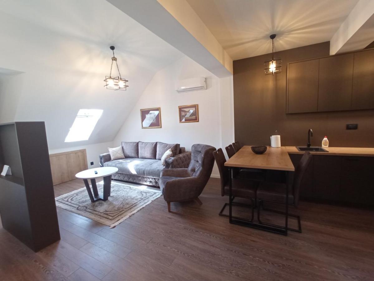 Apartmani Fantasia Цетине Екстериор снимка